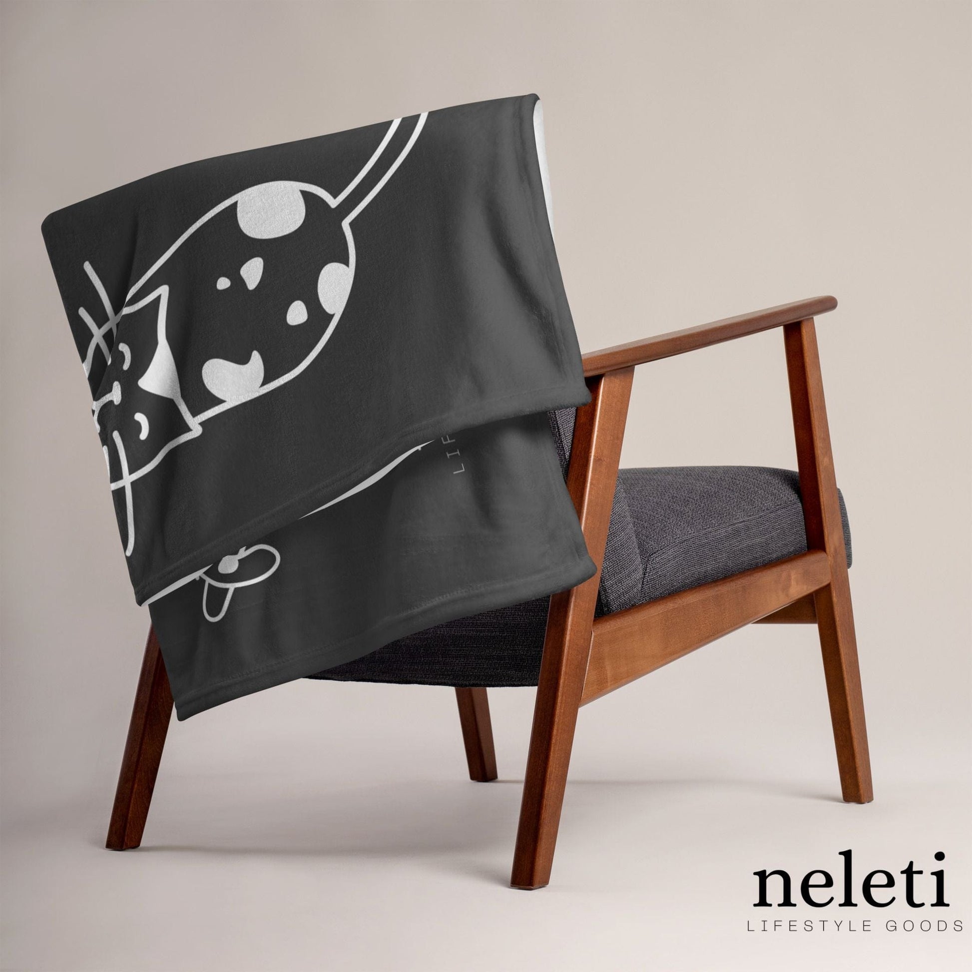    neleti.com-cat-blanket-in-eclipse-color