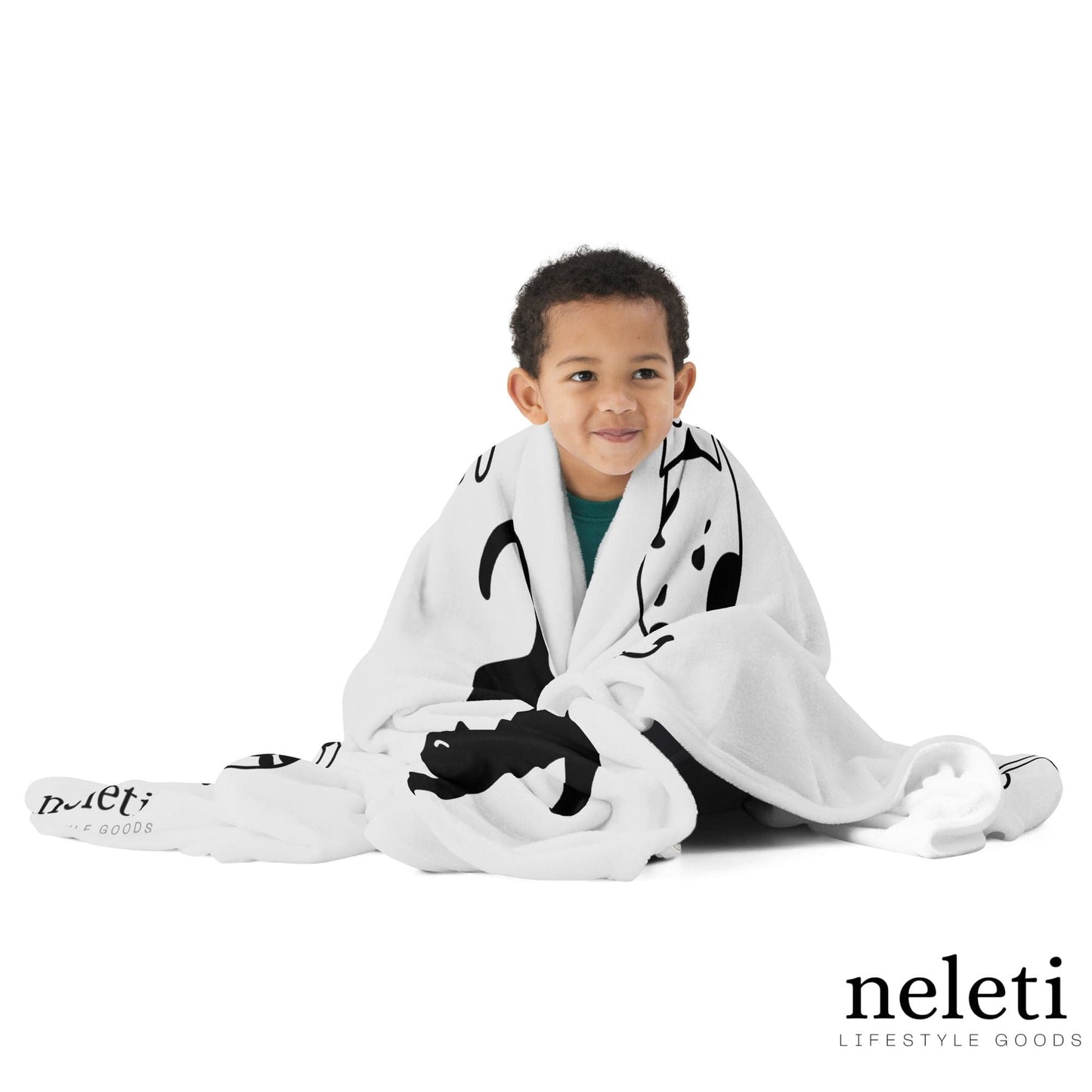    neleti.com-cat-blanket-in-whisper-color