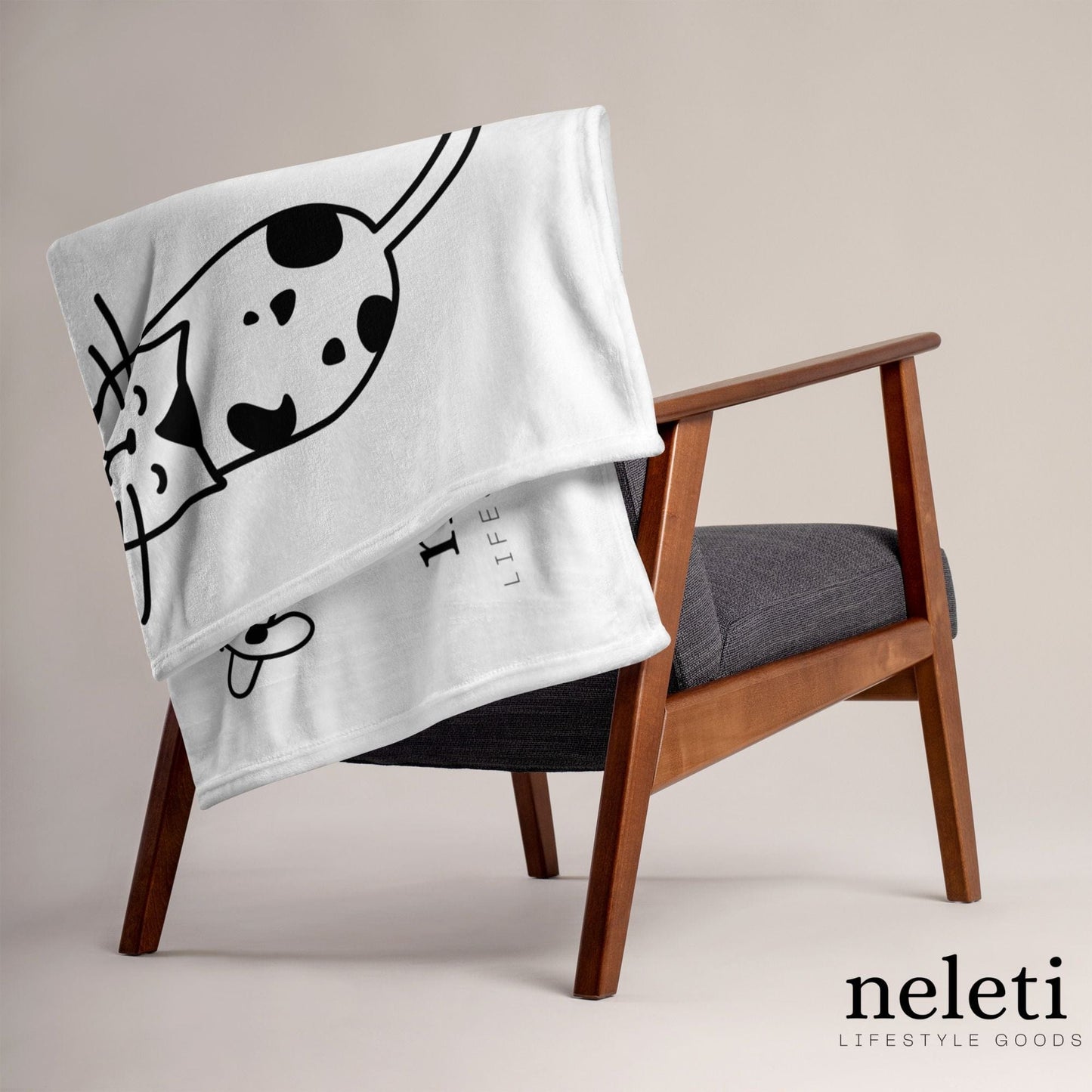    neleti.com-cat-blanket-in-white-color