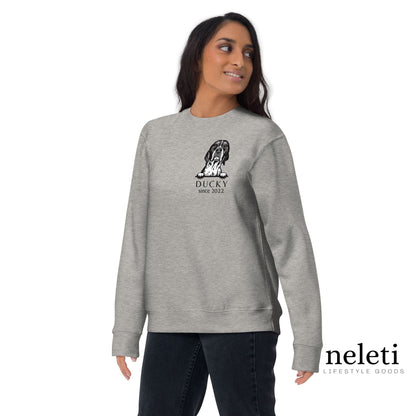 neleti.com-custom-grey-sweatshirt-for-dog-mom