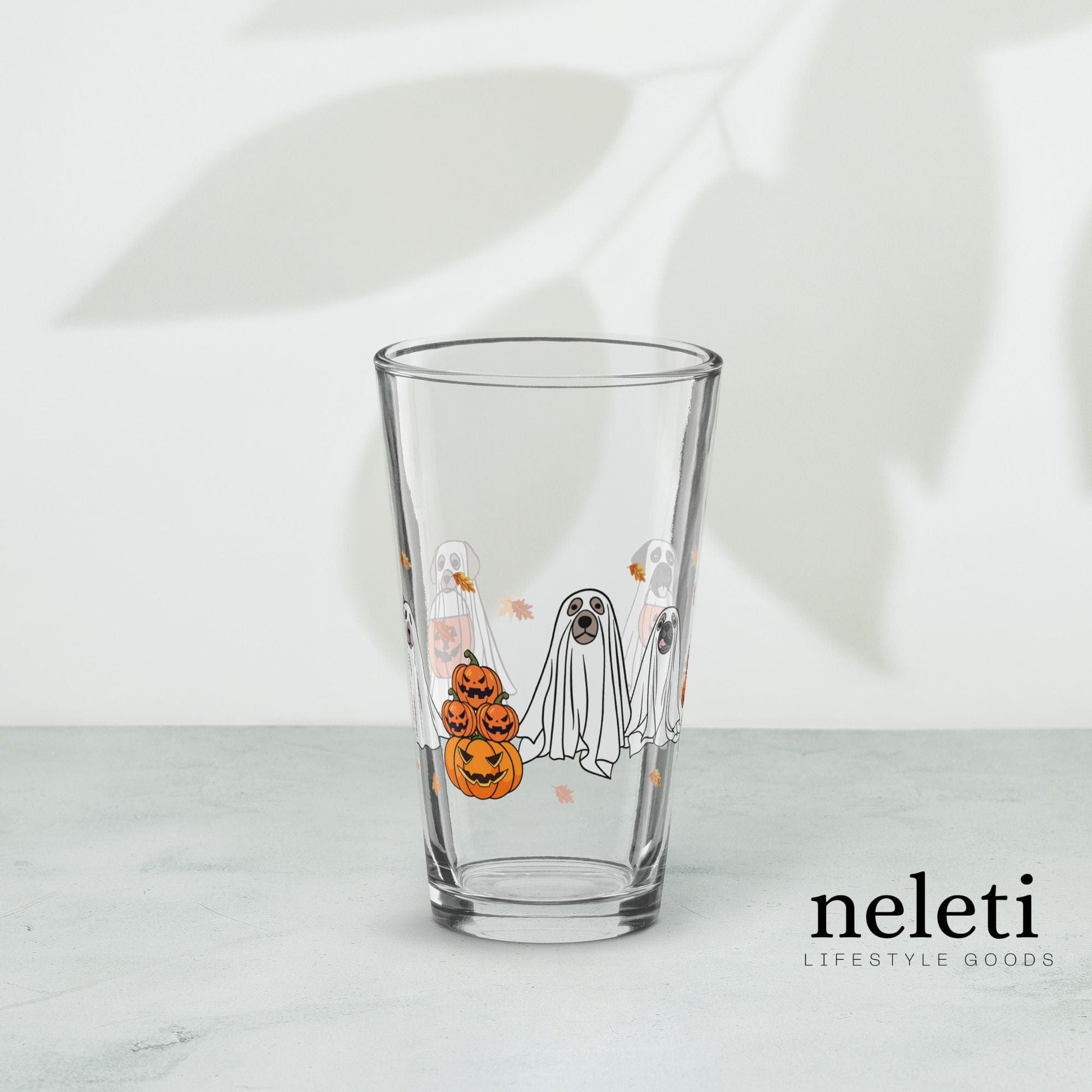 16oz cocktail glass with Halloween-themed dog hosts