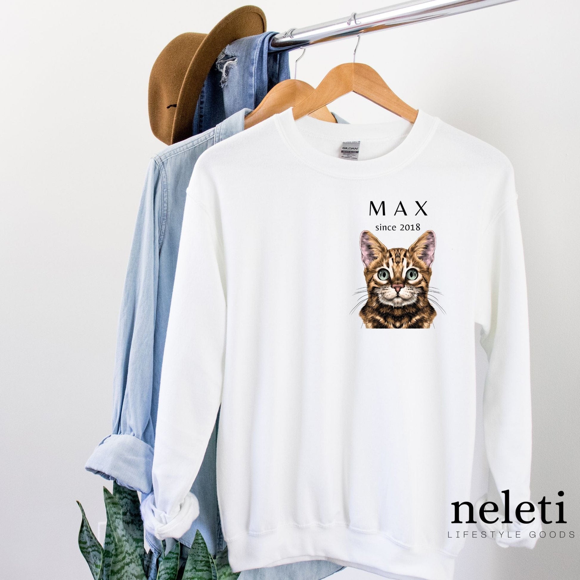 neleti.com-white-sweatshirt-for-cat-moms-and-dads