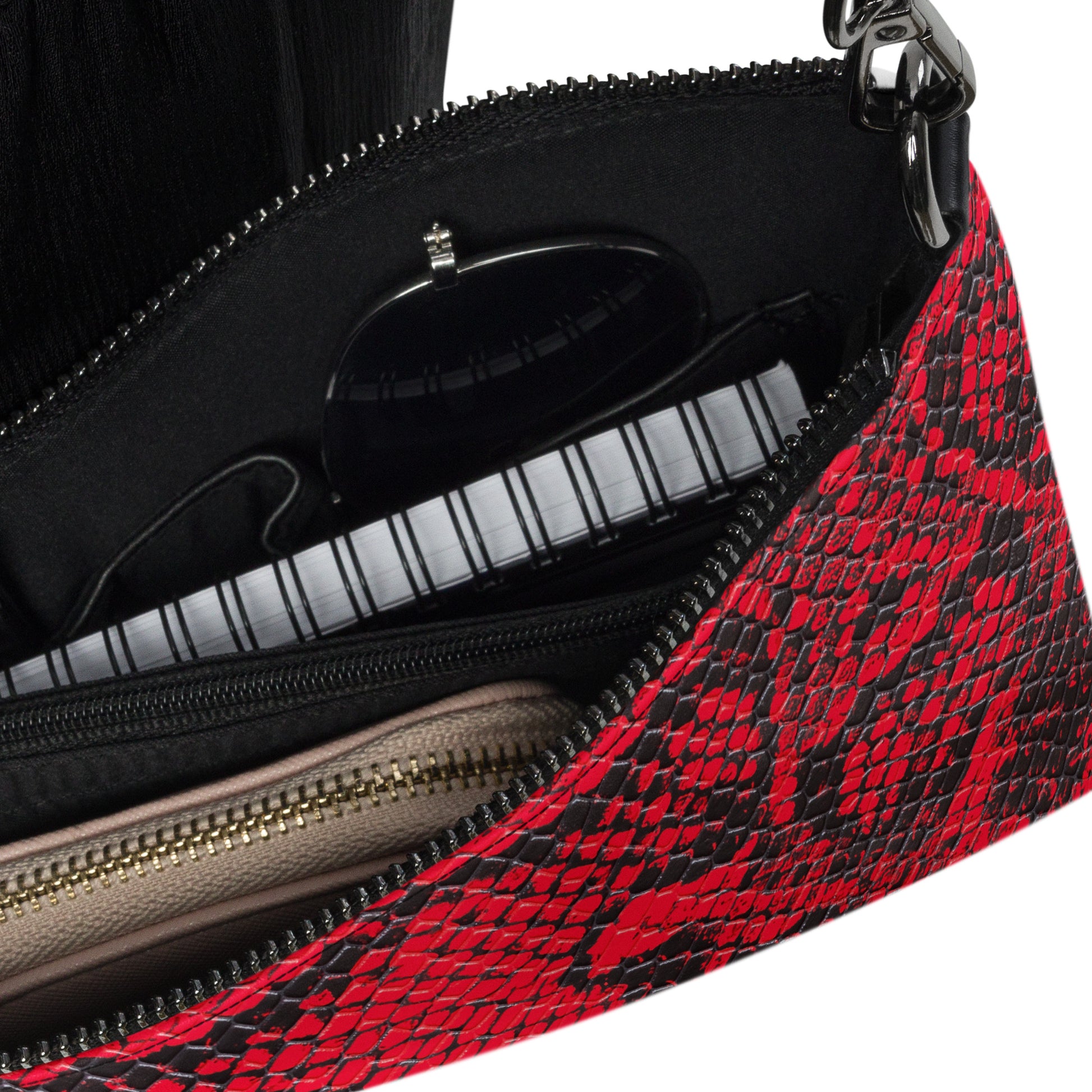 red-crossbody-bag-with-snake-print-details