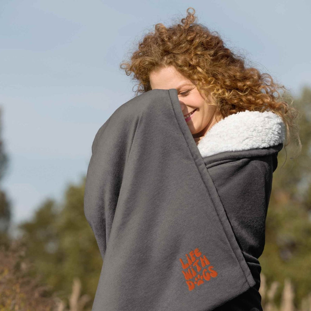Sherpa Blanket for Dog Parents - 'LIFE WITH DOGS' Embroidered - neleti